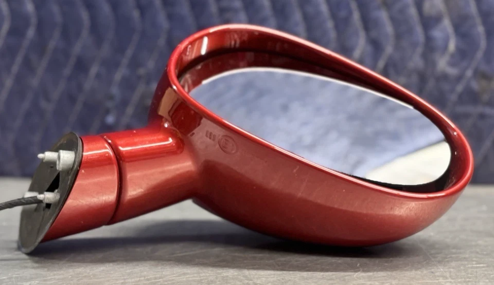 2005-2008 Chrysler Crossfire Passenger Side RH Door Mirror OEM Foto 2 de 4