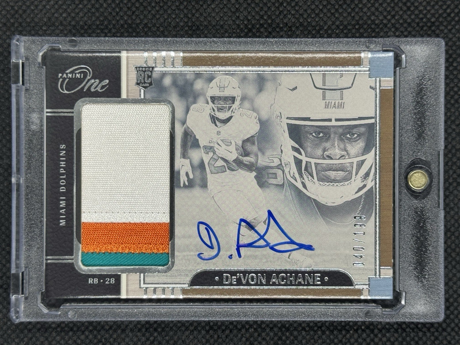 2023 Panini ONE De'Von Achane Rookie Patch Auto /199