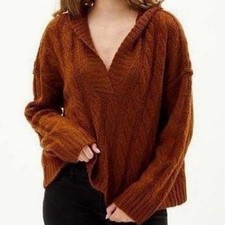 NWT American Eagle Cable Knit Sweater Hoodie Brown Chunky Women  s Size Small