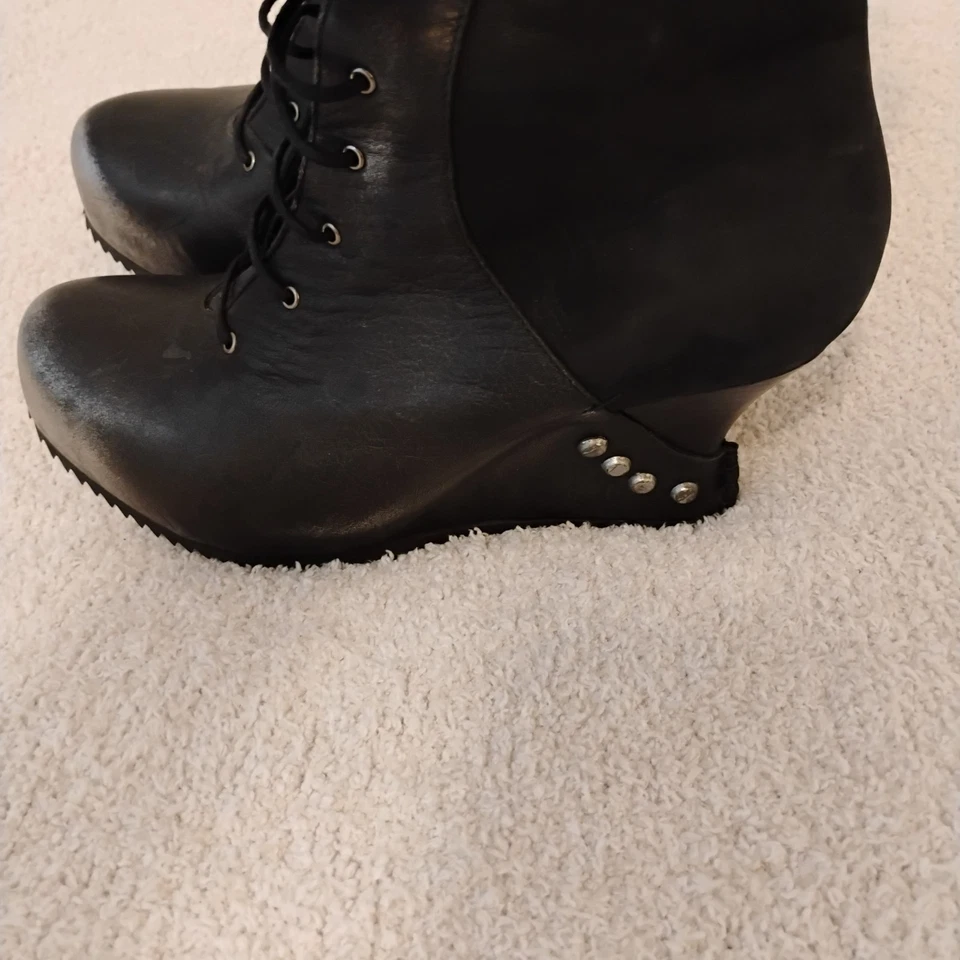 John fluevog boots Studded Wedge Goth Punk Metal Rock Band Grunge  womens Sz 8 - Image 4 of 4