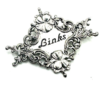 The Links Signed Broch pendant - hard to get! Unique, not seen another!