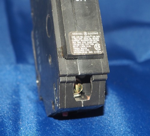 10 Stück GE General Electric 20 Amp 1-polig 120/240 Volt Leitungsschutzschalter THQB - Bild 11 von 13