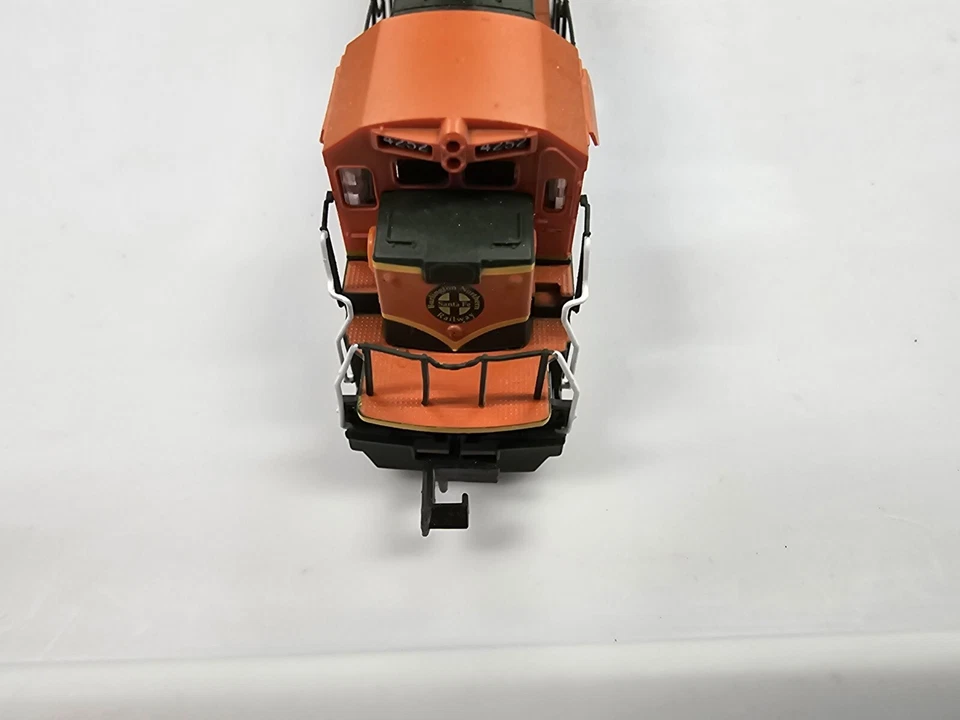 N Scale Atlas 49709 BNSF Railway GE B23-7 Diesel Locomotive #4252 - DCC Ready - Image 4 of 4