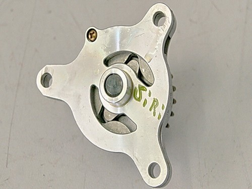 Suzuki UC 125 Epicuro Ax Oil Pump - Bild 2 von 4
