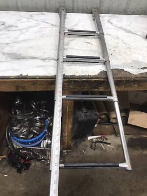 04 Regal Commodore Boat Windline 4 step stainless steel telescoping swim ladder
