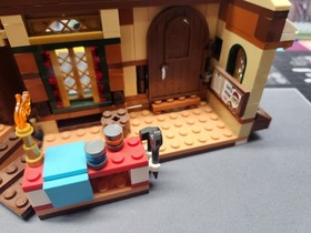 LEGO Creator Expert: Santa's Workshop (10245) 95% pieces available see desc