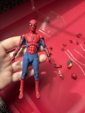 MAFEX Spider-Man Homecoming Figure Complete w  Stand Accessories No Box Marvel
