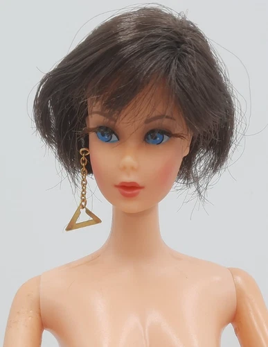 Barbie Brunette Hair Fair Head on TNT Nude Japan Body with Earring Vintage 1968