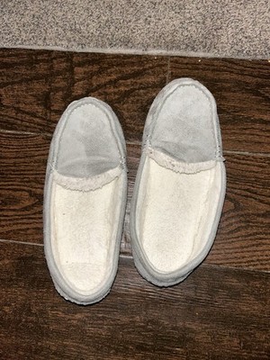Grey and white slippers #slippers women s size 6