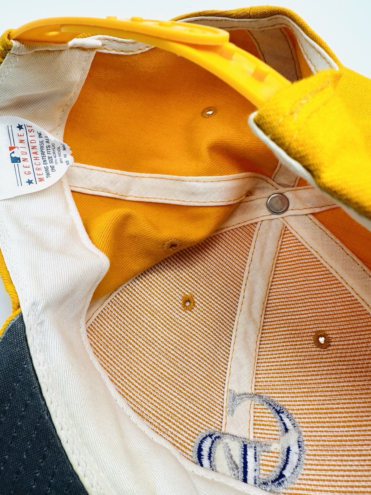 Picture 4 of 5