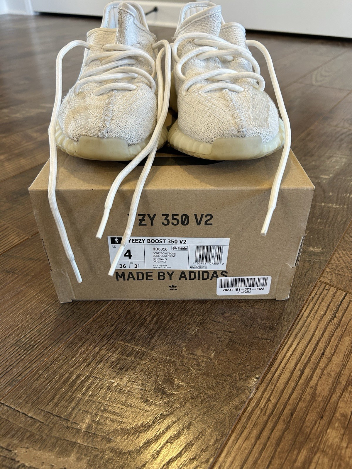 adidas Yeezy Boost 350 V2 Bone White Low Top Sneaker HQ6316 Men's Athletic Shoes thumbnail 4