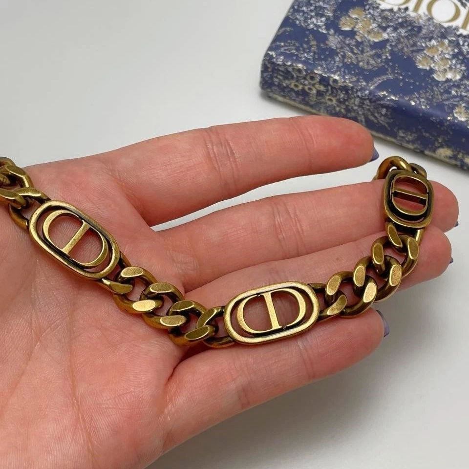 Charm CD choker necklace signature high fashion antique gold cuban choker - Image 4 of 4