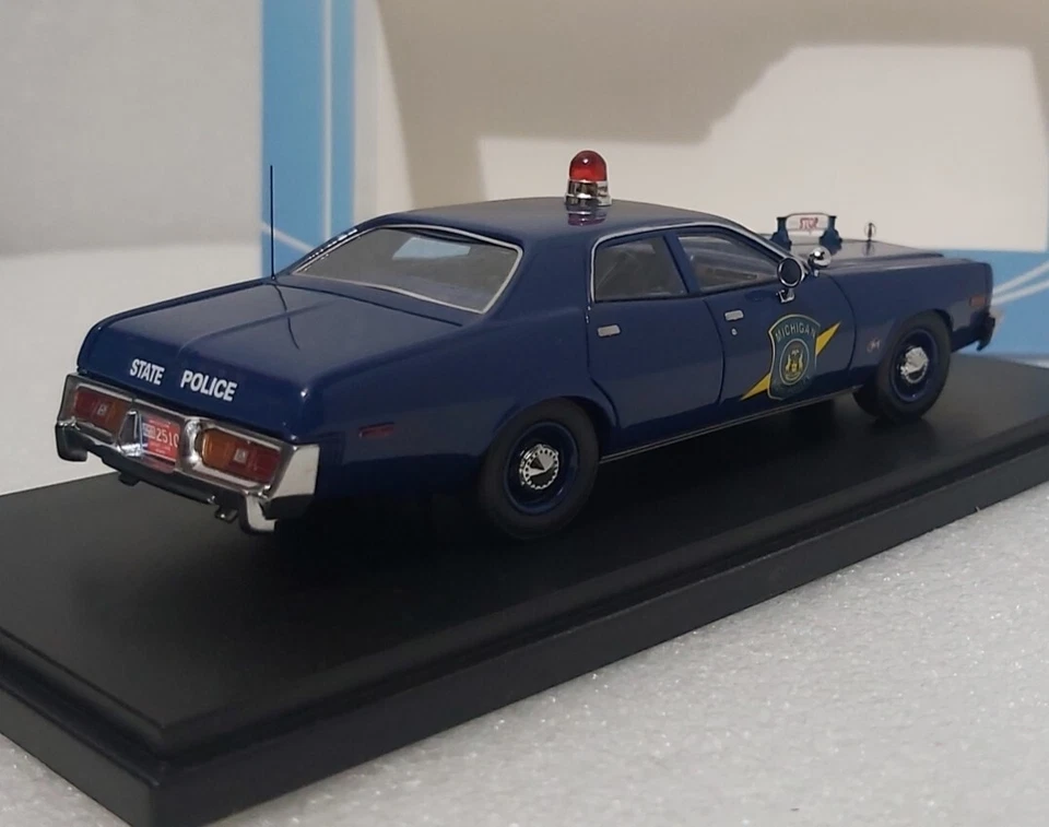 WOW Plymouth Fury Michigan State Police 1977 1:43 Neo 46451 EXTREMLELY RARE!! - Image 4 of 4