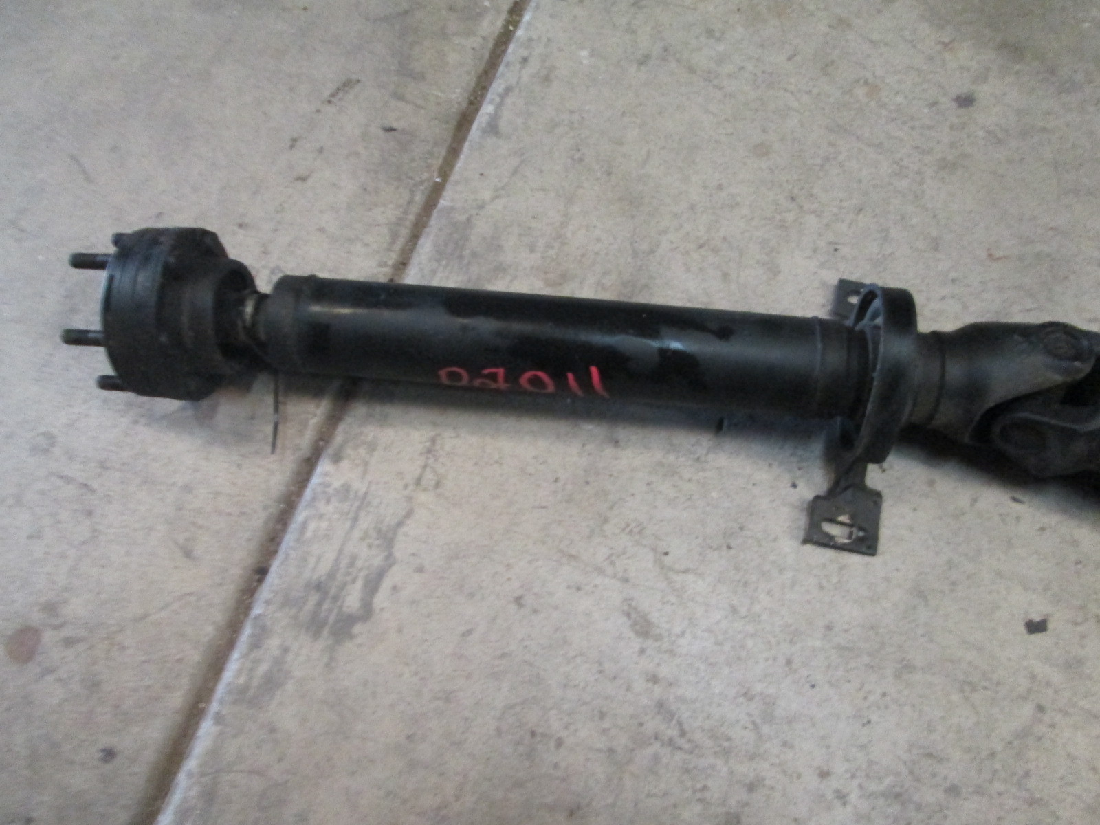   Bentley Arnage 2000  Drive Shaft / Drive Line USED # PE55388PE