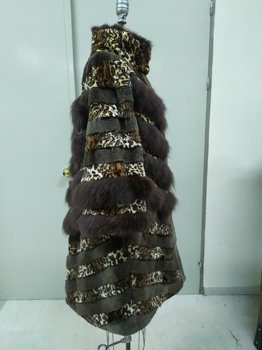 White Beaver Pieces Shird + Leopard Print + Brown Coyote - Picture 2 of 3