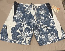 Men  s OP swim trunks Nwts. 22in Waste Flat. 11in Inseam. AA.