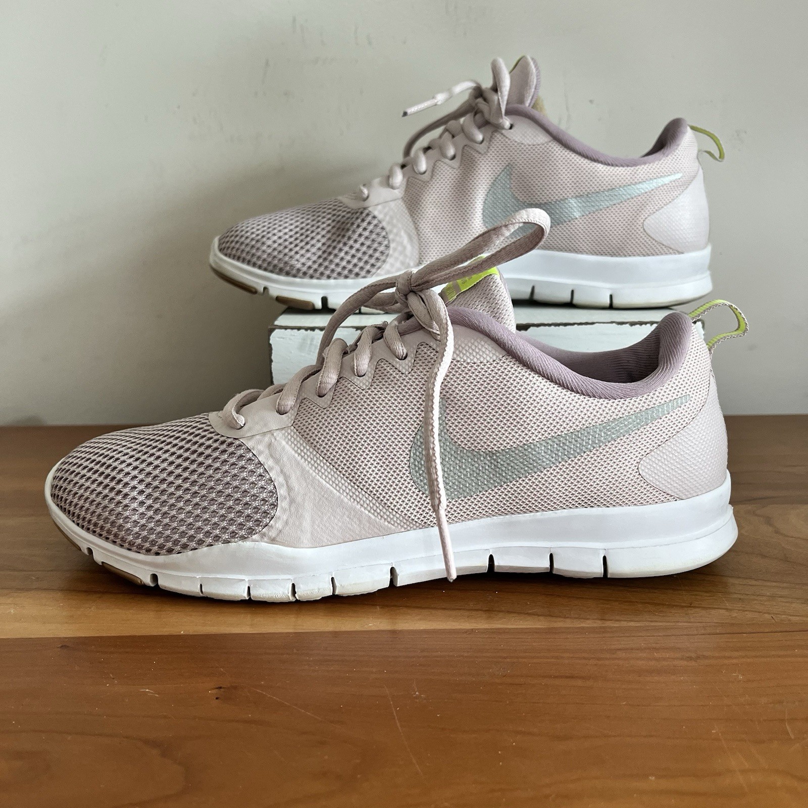 Women’s NIKE Training Flex Essentials Running Sho… - image 1