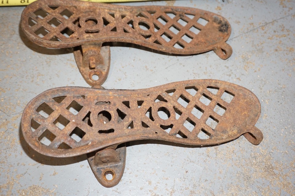 Antique Cast Iron Industrial Sewing Machine Foot Pedals Lot of 5 ...