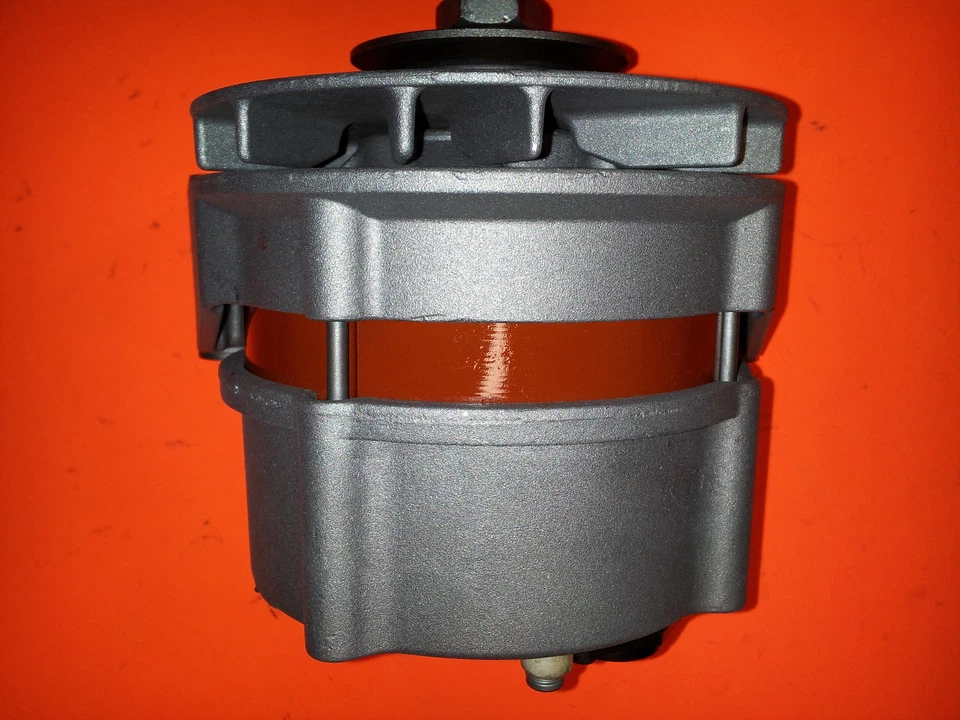 Mercedes Benz 500SEC 1984 to 1985 V8/5.0L Engine 70AMP Alternator  - Image 2 of 4