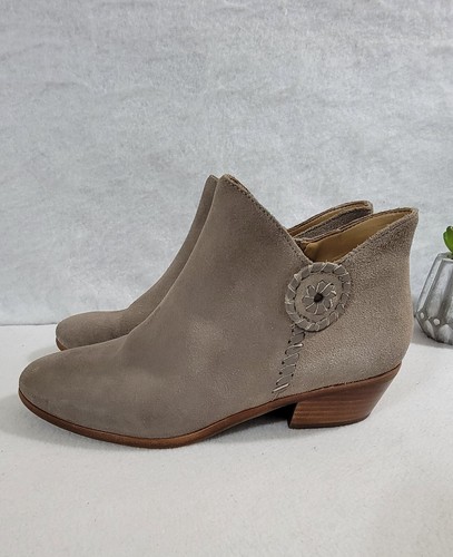 Jack Rogers Peyton Women Beige Suede Ankle Booties Side Zip Cuban Heels Size 8.5 - Picture 6 of 10
