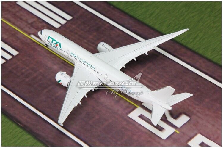 1:400 JC Wings ITA AIRWAYS AIRBUS A350-900 Airplane Flap Down