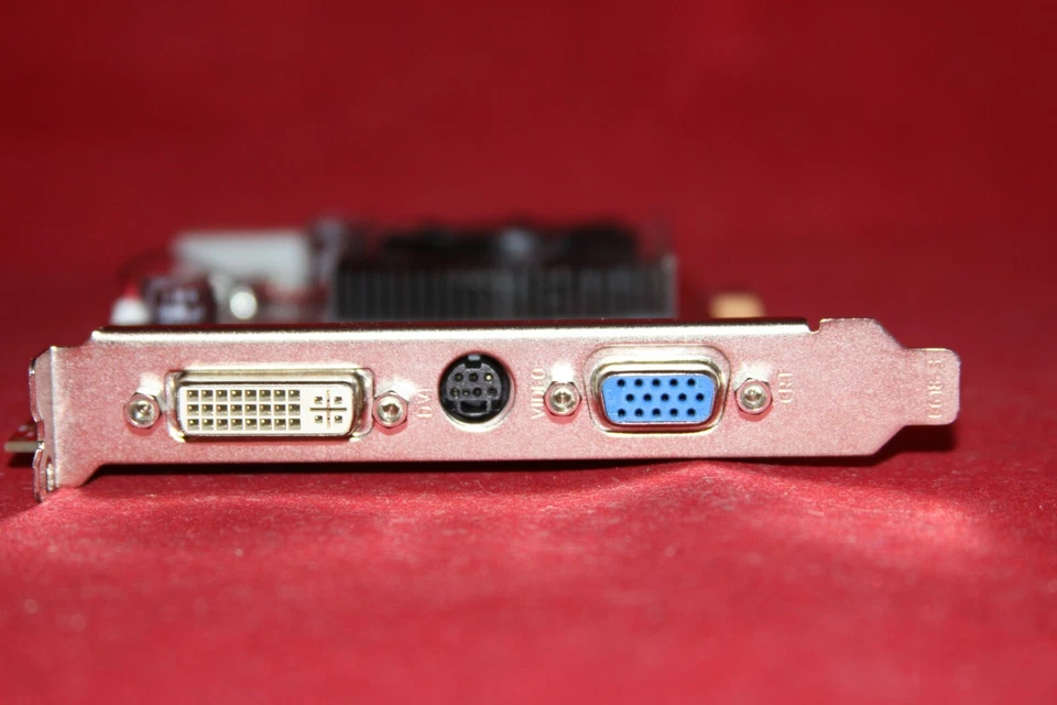 Tarjeta de gráficos PowerColor ATI Radeon X1650PRO 256 MB 64 BITS, AGP Foto 4 de 4