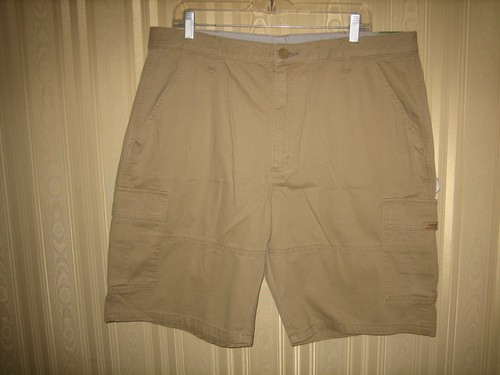 mens wrangler cargo shorts size 38 NWT