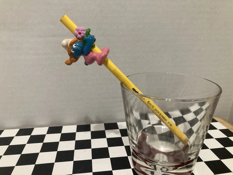 Vintage Applause Sassette Smurf Pencil Hugger Applause #27198 Unsharpened - Image 2 of 4