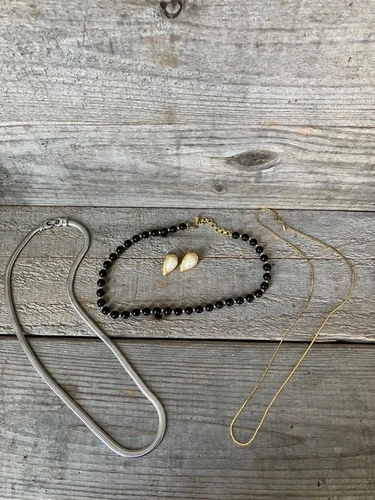 Vintage Costume Jewelry Lot Monet Necklaces Earrings Gold Tone Silver Tone