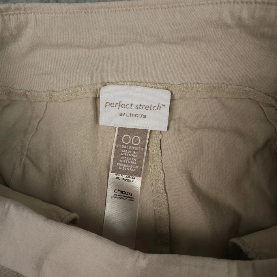 Chicos Pedal Pushers Womens 00 US XS Beige Shorts Pull On Stretch Casual Minimal - Image 3 of 4