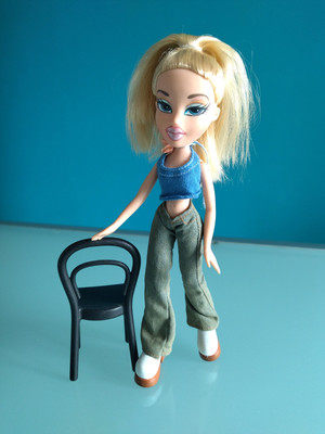 ''BRATZ DOLL'', MGA, ''First Edition'', ''CLOE'', Modell 2001, Höhe 25 cm.