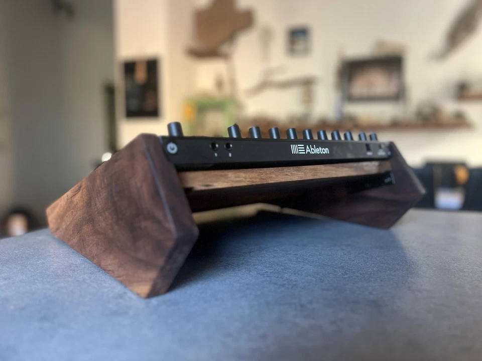 Ableton Push 2 Stand Walnut - Immagine 4 di 4