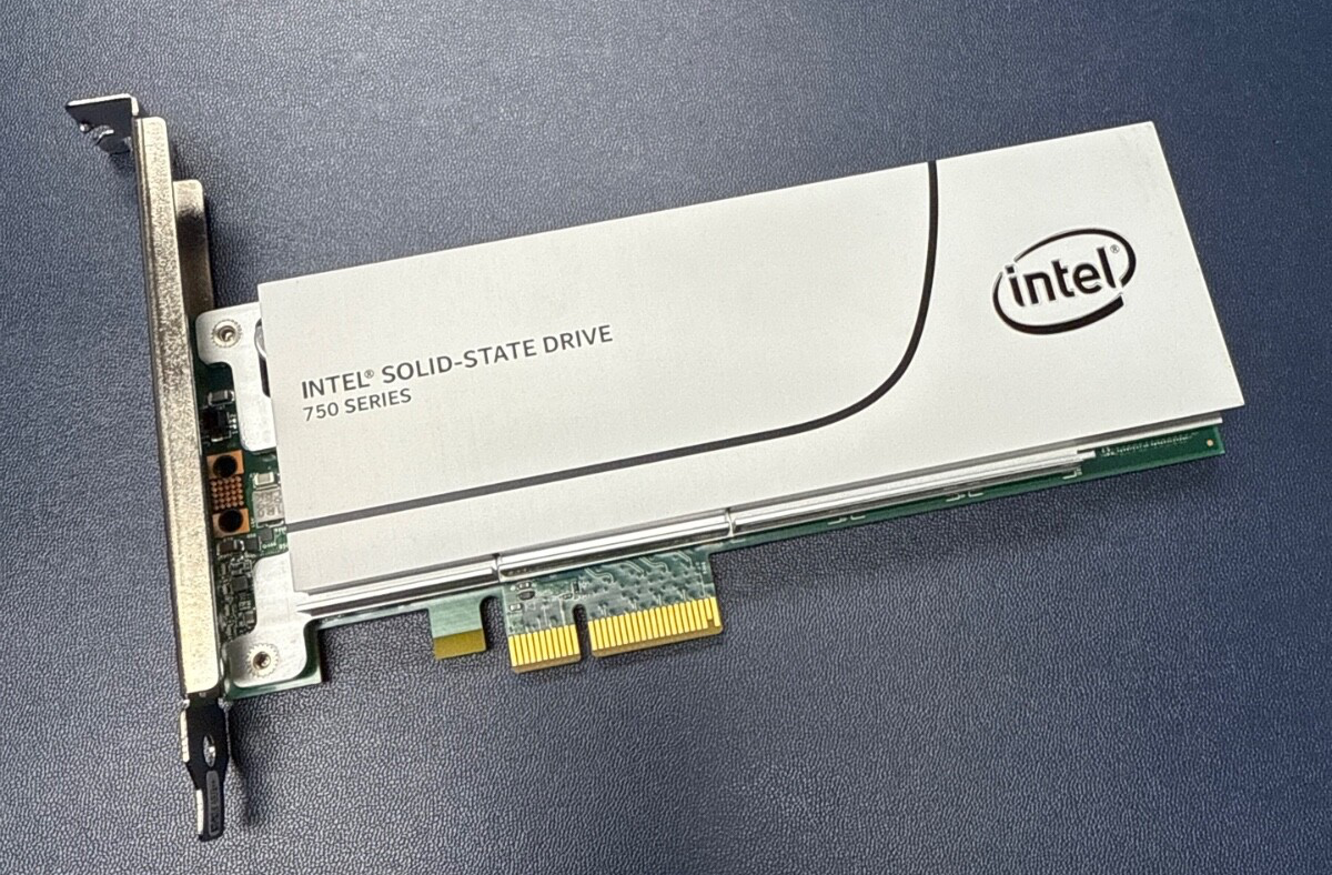 Intel SSDPEDMW400G4 Intel SSD 750 Series 400GB PCIe MLC Hard Drive Card