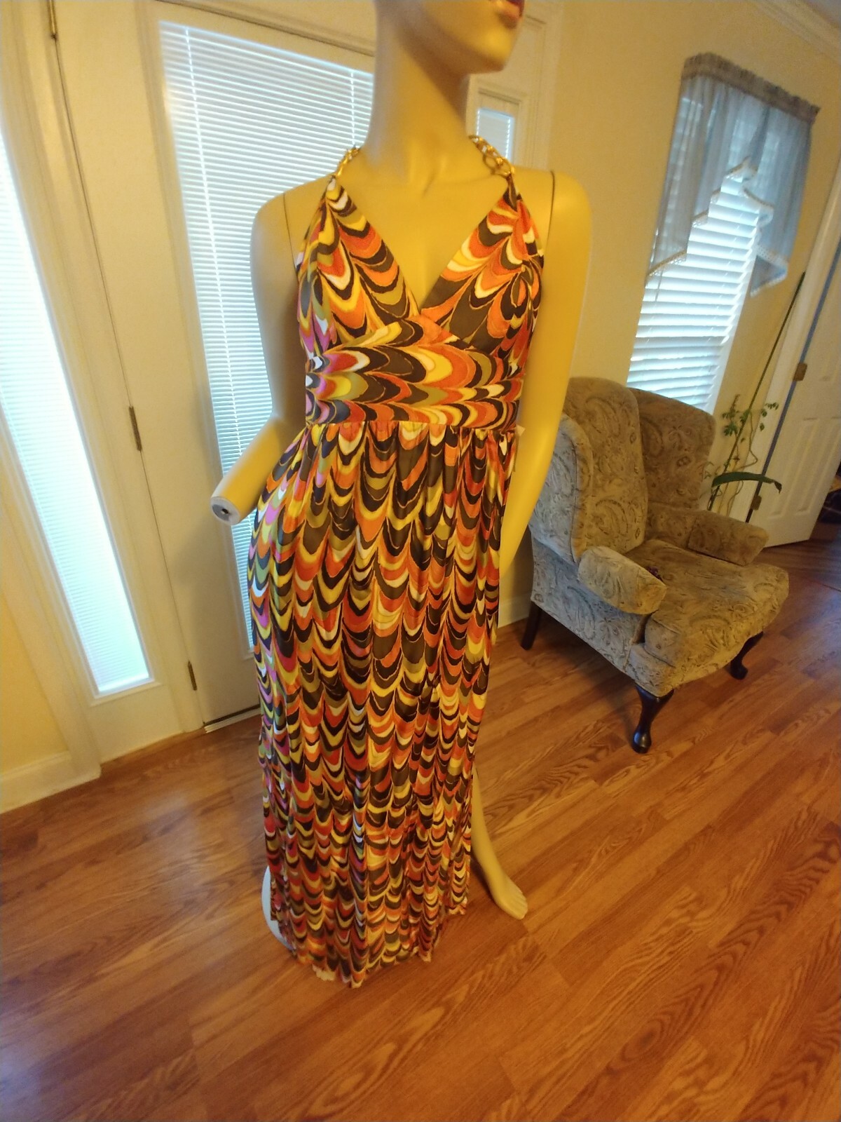 Picture 2 of 9