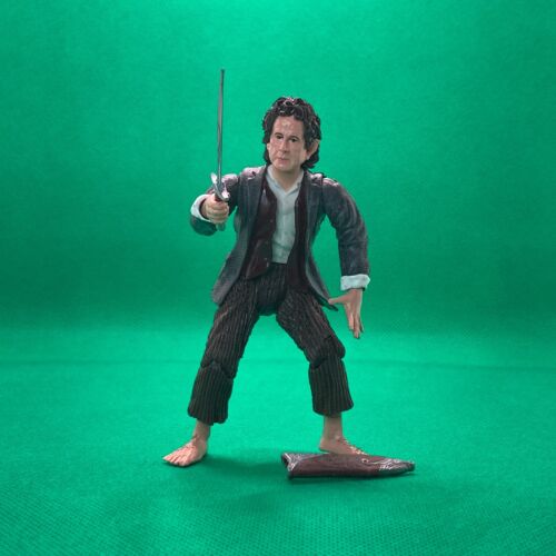 2002 Figurine articulée ToyBiz Seigneur des Anneaux Bilbo Prologue 4,5 pouces lâche - Photo 1/4