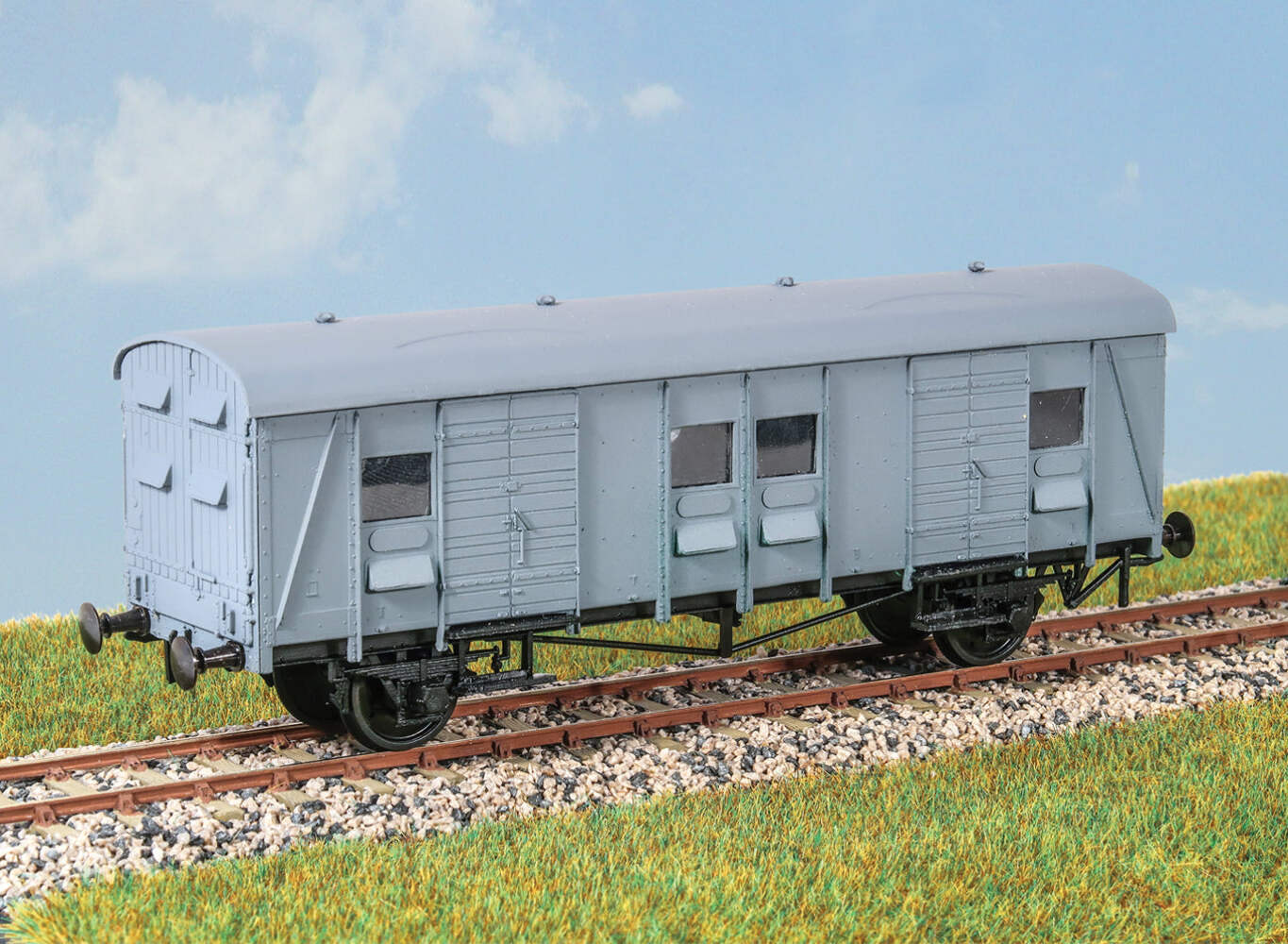 Parkside PC47 OO Gauge BR CCT Parcels Van Kit