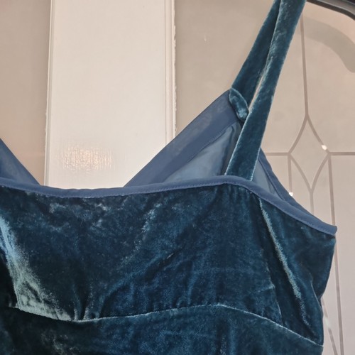 Ladies Green Crushed Velvet Evening Top Size 10 - Picture 5 of 5