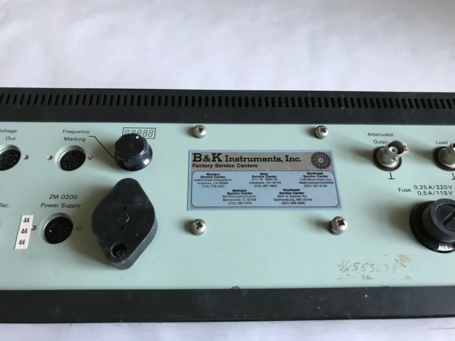 BRÜEL & KJAER 1023 Sine Generator EUR 1.100,00 - FR