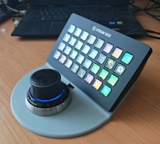 Stream Deck XL and 3Dconnexion USB Space Mouse Dock black version