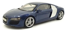 Kyosho 1/18 Scale Diecast 385148 - Audi R8 Jet Blue