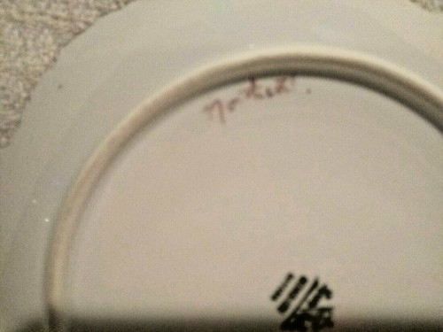 Par de placas Rosenthal Monbijou Bavaria 8" adorno dorado firmado por Northcott - Imagen 11 de 12