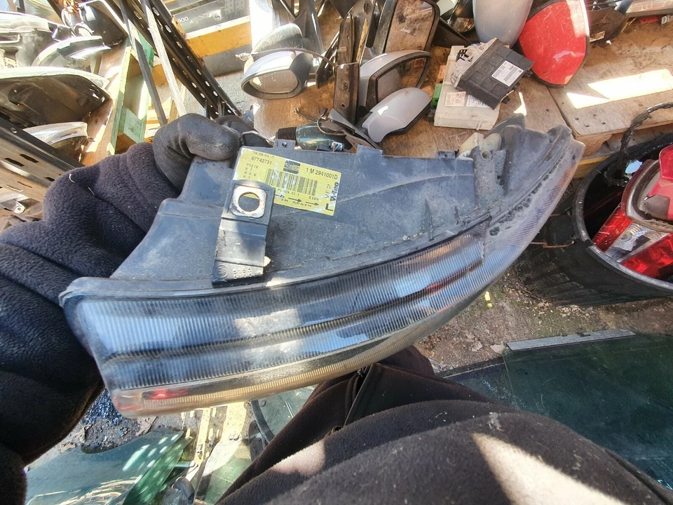 Faro delantero original Seat Leon (1M) 1999/2005 67742691 67742731 DTL3115 Foto 2 de 4