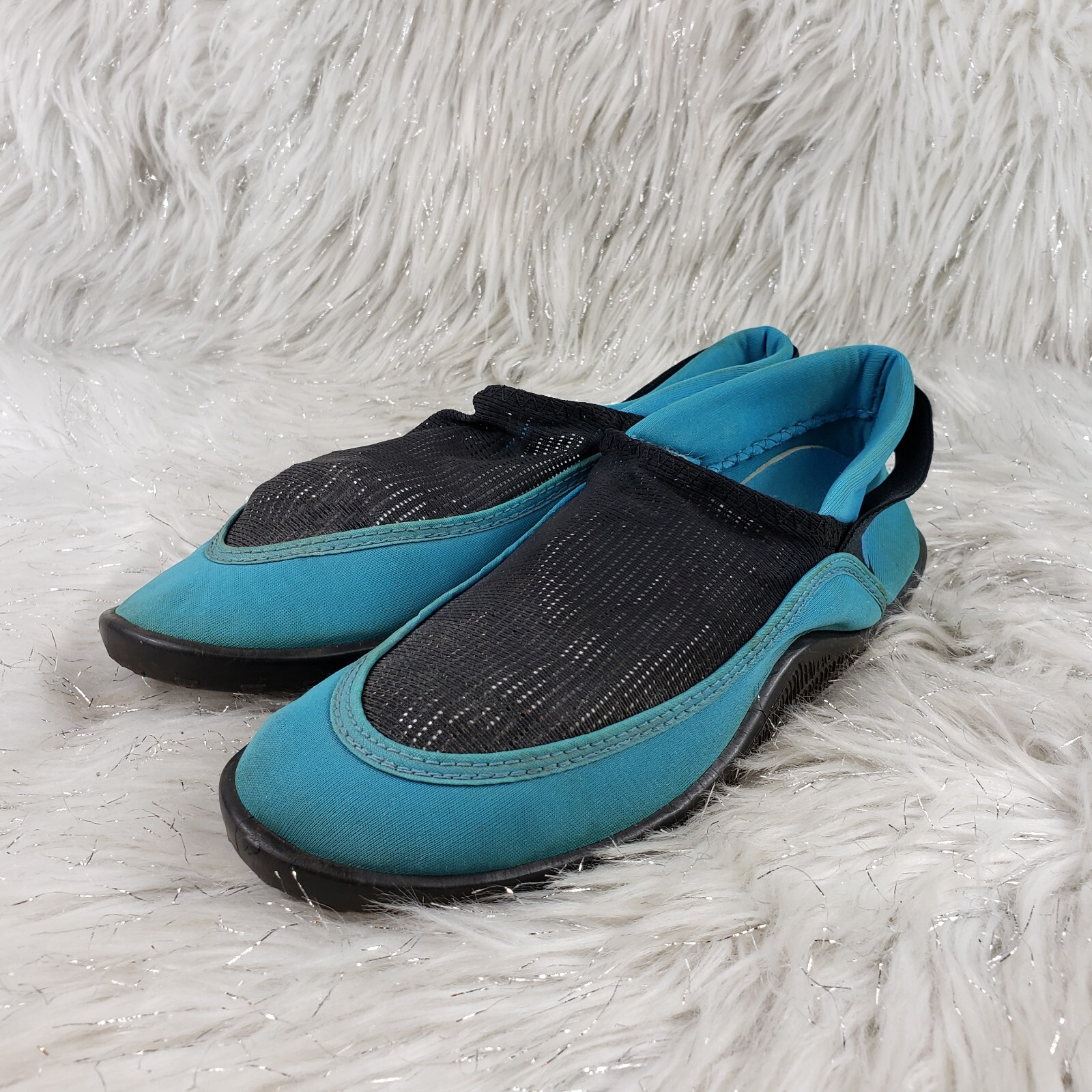 VOIT Blue Slip On Casual Water Socks Shoes Youth Size 4 eBay