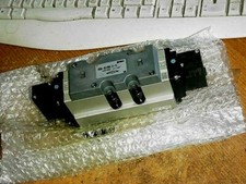  NEW ....... SMC VSS8-10-FHG-D-1Z 120V 0.15-1.0MPA 2 Dual AIR SOLENOID VALVE