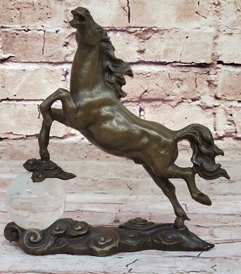 Art Déco Bronze Pferd Statue Auf Kristall Ball Unterzeichnet Original Grafik Von