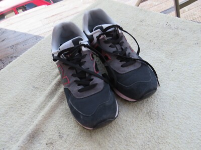 New Balance  574 Herren Gr. 44 schwarz rot ML574SM2  seltene Version Top Zustand