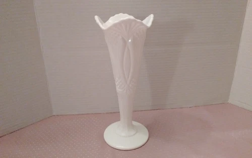 Vase Vintage WHITE Milk Glass VASE Unique PATTERN Design & Rim 10" Tall