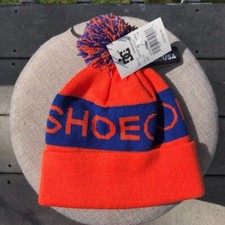 NWT DC shoes-unisex youth Chester 2 beanie with pom pom in Orange and Blue