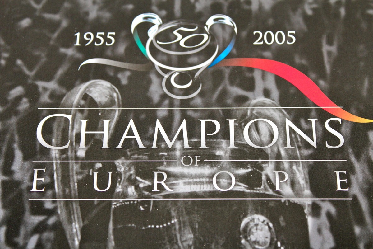 Panini CHAMPIONS OF EUROPE CL 05/06 DISPLAY TÜTEN STICKER ALBUM