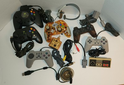 Controllers-video Game Sony PS/Microsoft Xbox Nintendo Controllers & Cables